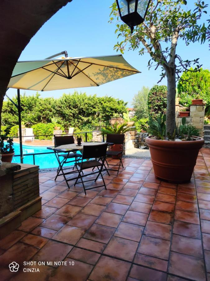 Casolare Giummari Bed & Breakfast คารินิ ภายนอก รูปภาพ