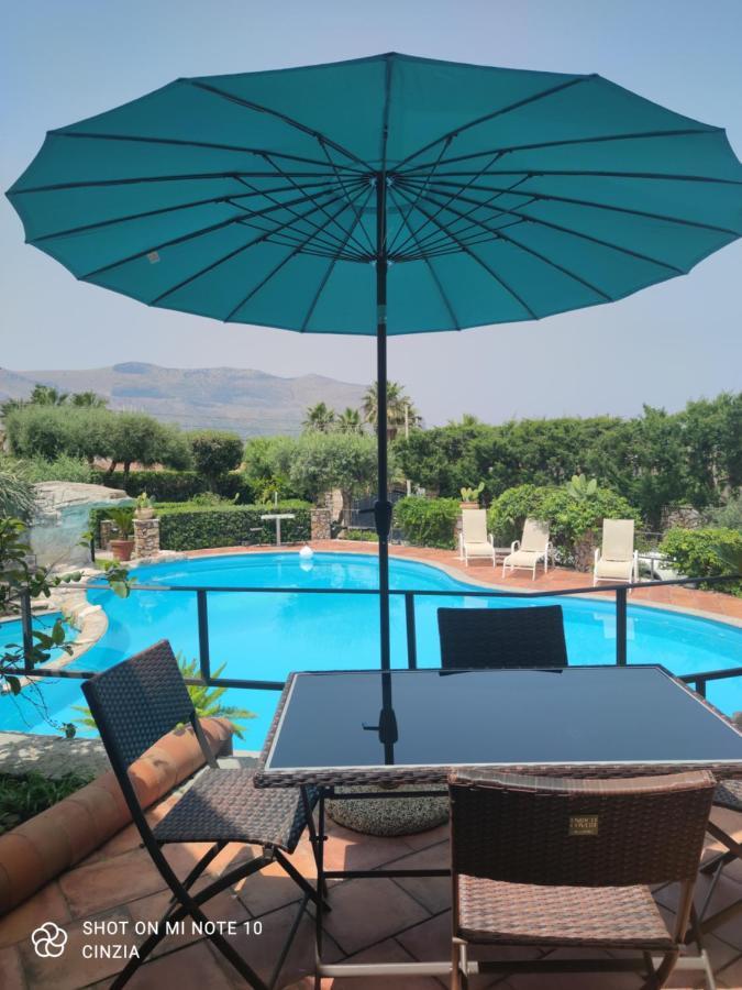 Casolare Giummari Bed & Breakfast คารินิ ภายนอก รูปภาพ