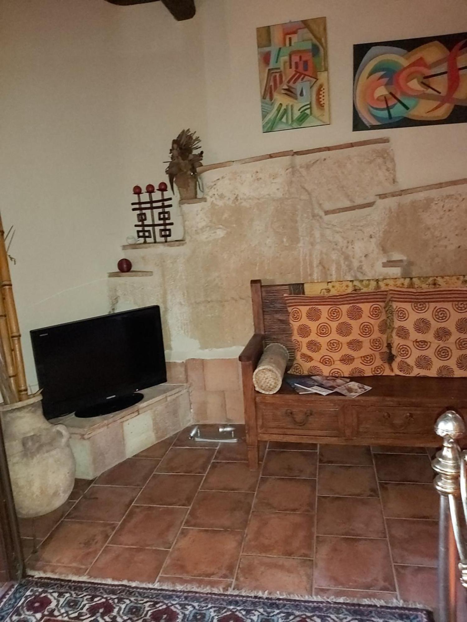 Casolare Giummari Bed & Breakfast คารินิ ห้อง รูปภาพ