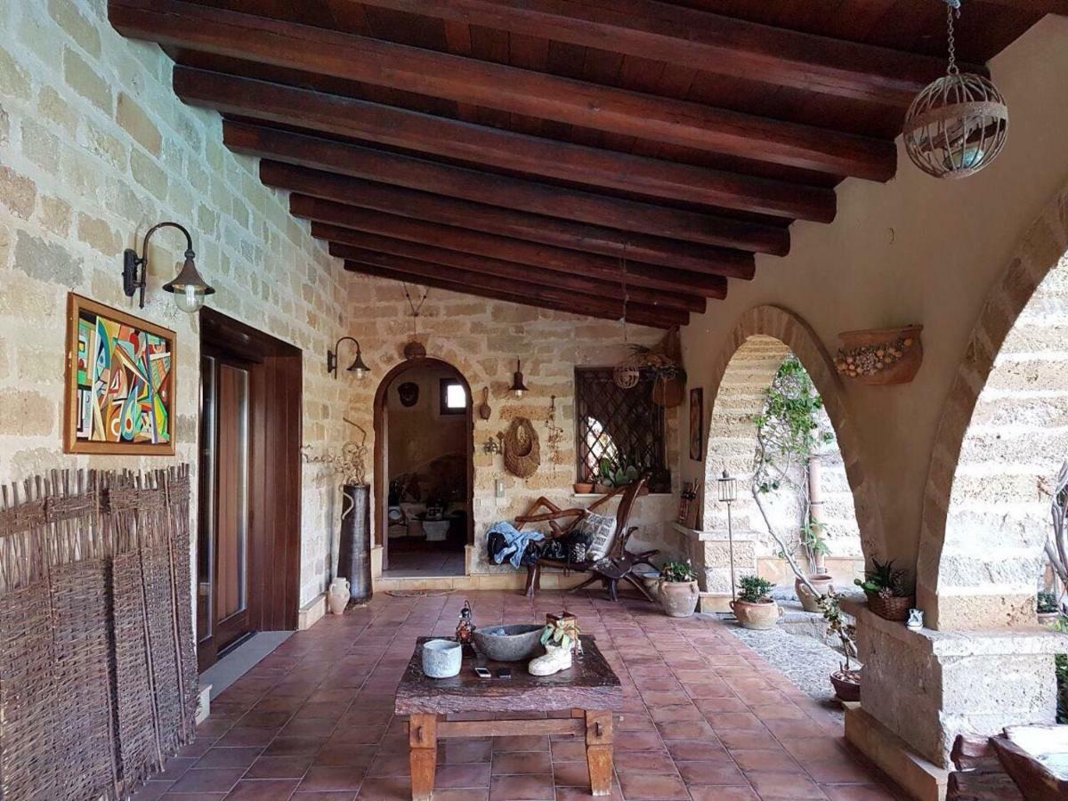 Casolare Giummari Bed & Breakfast คารินิ ภายนอก รูปภาพ
